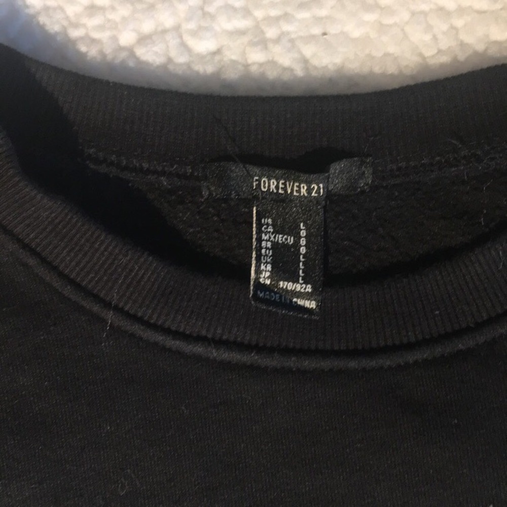 Forever 21 Croptop Crewneck Sweater - Picture 3 of 3